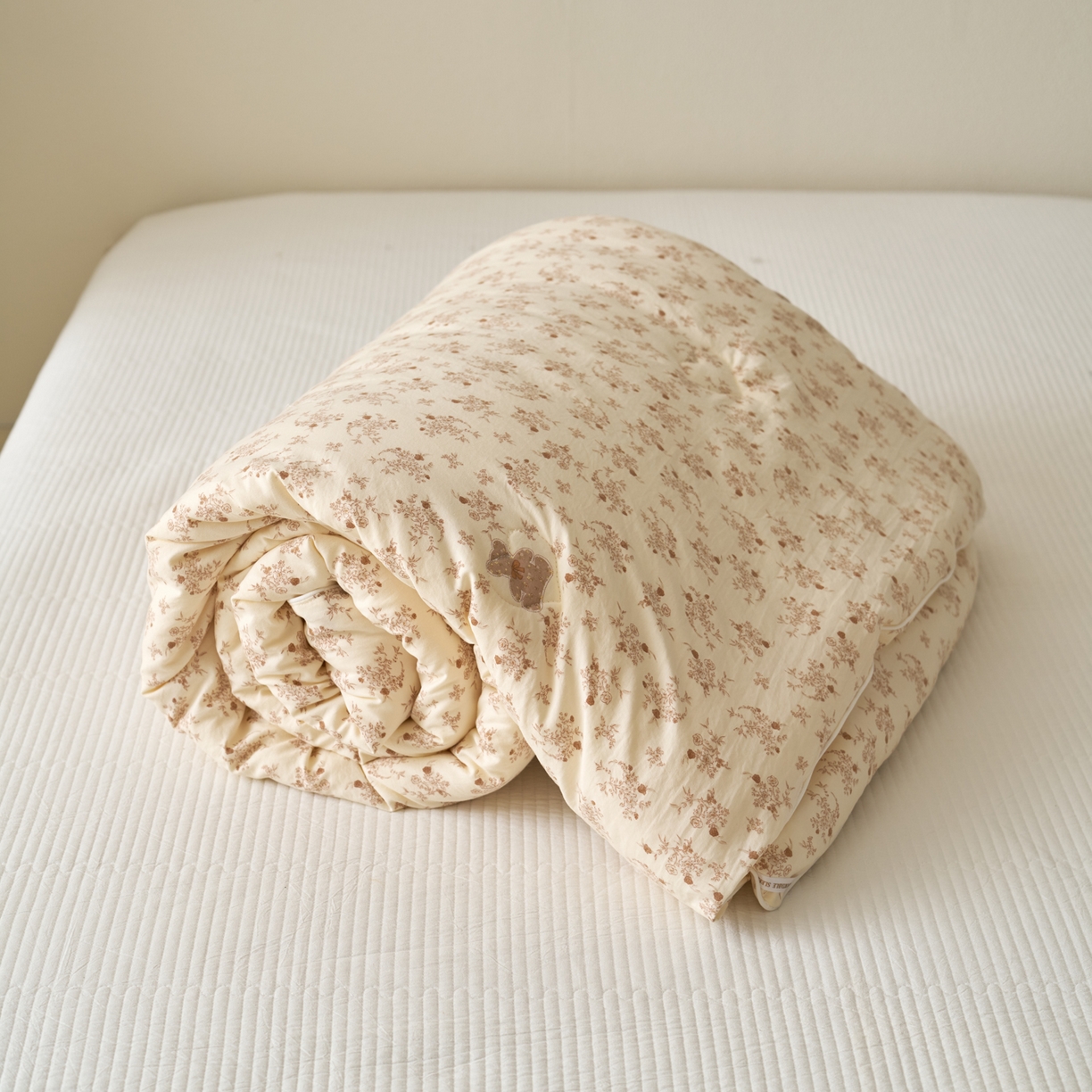 91家纺网 家纺一手货源 找家纺 久典家居 2025新款云糯棉印花大豆被被子被芯 小熊