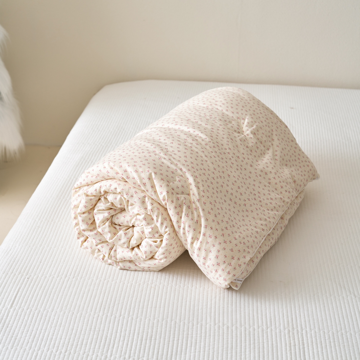 91家纺网 家纺一手货源 找家纺 久典家居 2025新款云糯棉印花大豆被被子被芯 花漾