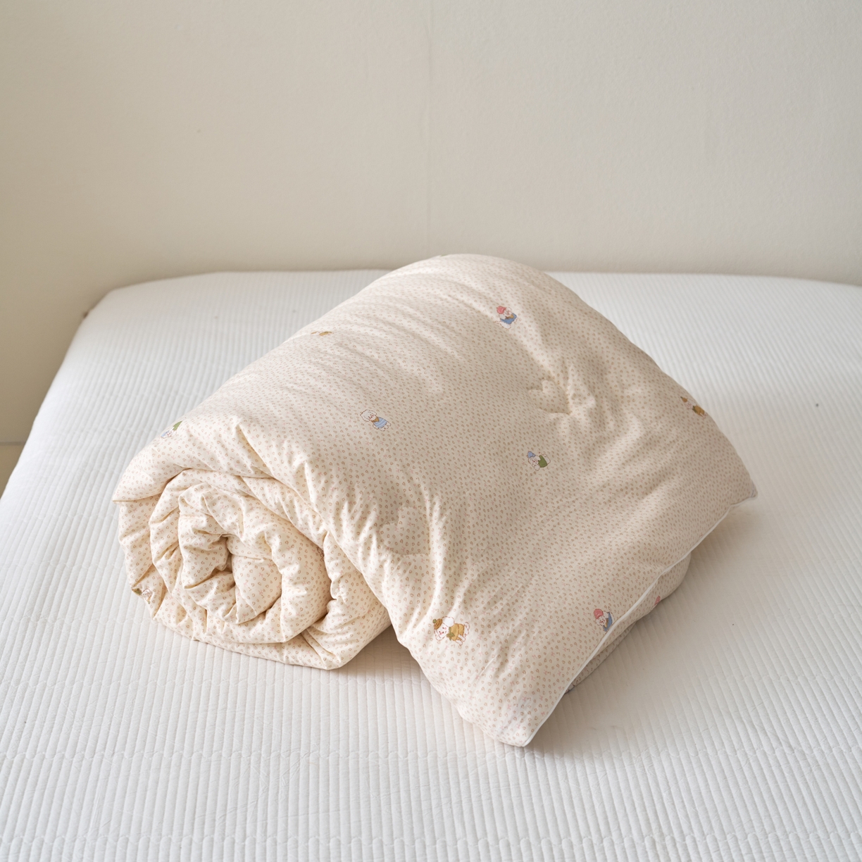 91家纺网 家纺一手货源 找家纺 久典家居 2025新款云糯棉印花大豆被被子被芯 淘气狗