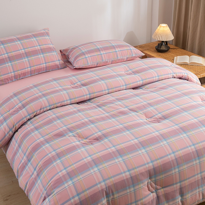 91家纺网 家纺一手货源 找家纺 久典家居 2025新款全棉色织水洗棉大豆被 被子被芯 昭华粉