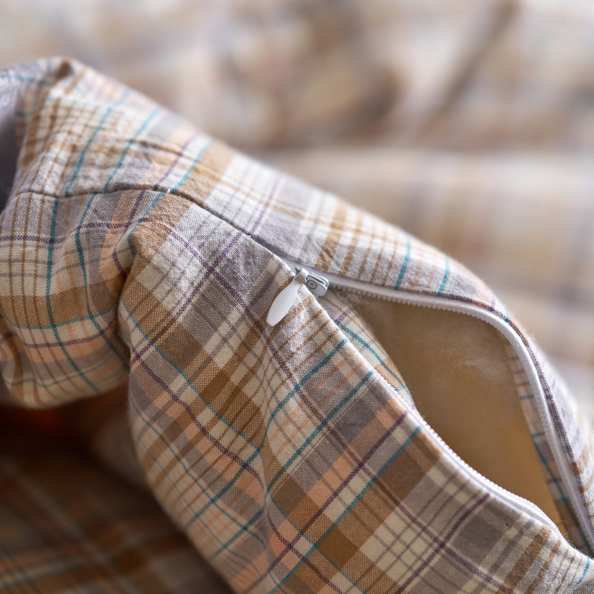 91家纺网 家纺一手货源 找家纺 久典家居 2025新款全棉色织水洗棉大豆被 被子被芯 乔安咖