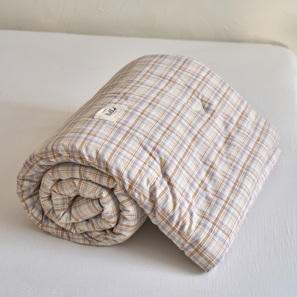 91家纺网 家纺一手货源 找家纺 久典家居 2025新款全棉色织水洗棉大豆被 被子被芯 乔安咖