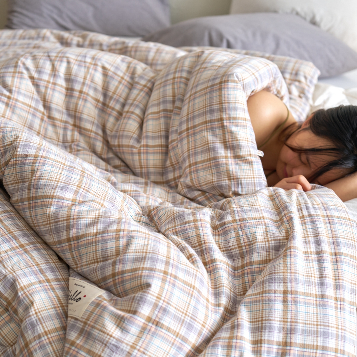 91家纺网 家纺一手货源 找家纺 久典家居 2025新款全棉色织水洗棉大豆被 被子被芯 乔安咖