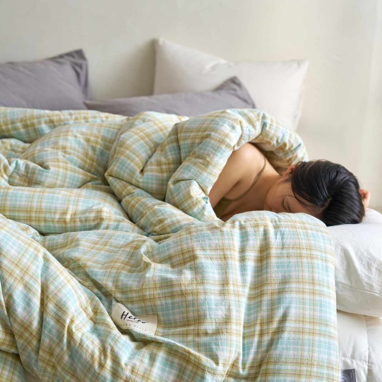 91家纺网 家纺一手货源 找家纺 久典家居 2025新款全棉色织水洗棉大豆被 被子被芯 多芙绿