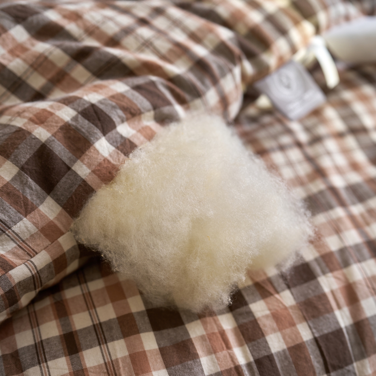 91家纺网 家纺一手货源 找家纺 久典家居 2025新款全棉色织水洗棉大豆被 被子被芯 茶里咖