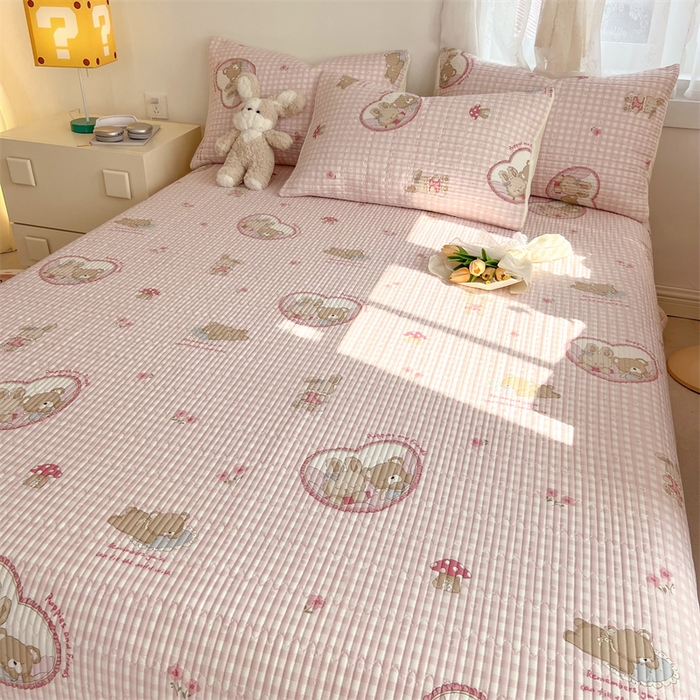 91家纺网 家纺一手货源 找家纺 （总）妮可 2025新款热款花型印花全棉夹棉多功能床垫-床盖