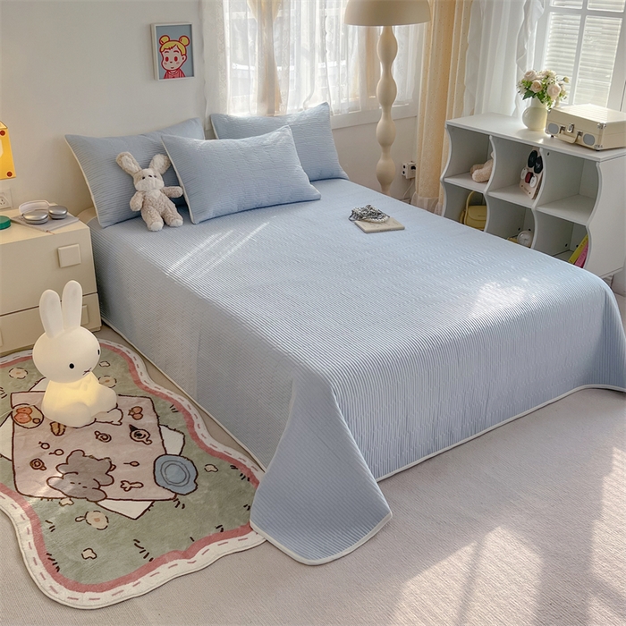 91家纺网 家纺一手货源 找家纺 妮可 2025新款热款花型印花全棉夹棉多功能床垫-床盖 宾利蓝