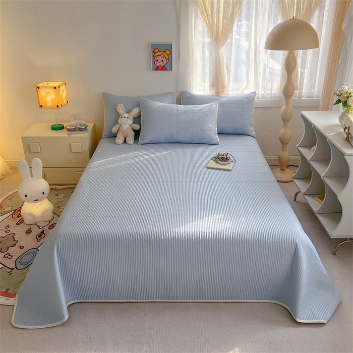 91家纺网 家纺一手货源 找家纺 妮可 2025新款热款花型印花全棉夹棉多功能床垫-床盖 宾利蓝