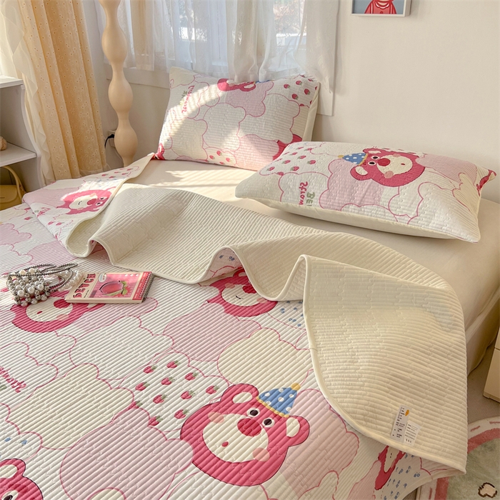 妮可 2025新款热款花型印花全棉夹棉多功能床垫-床盖 草莓熊
