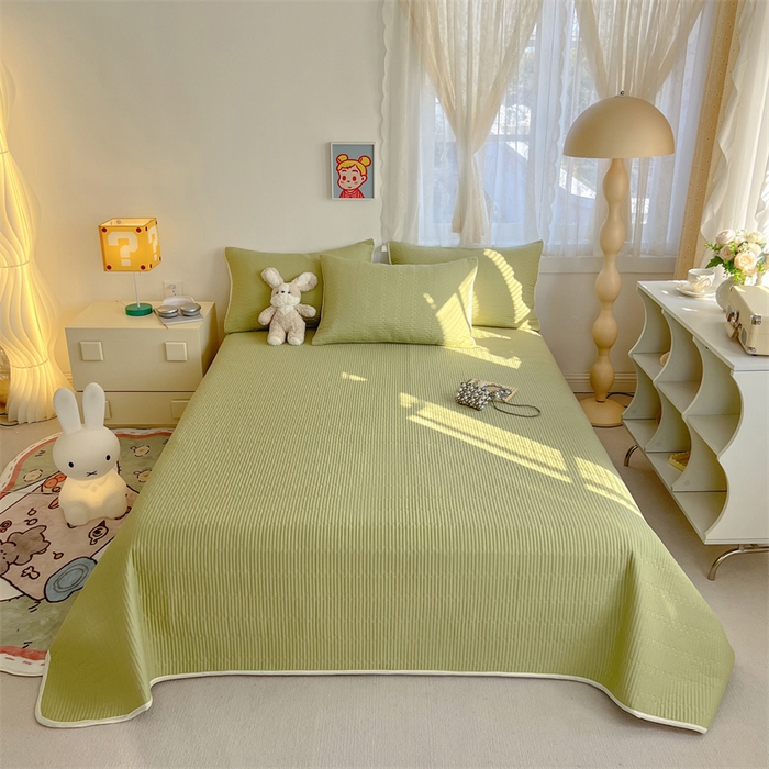 91家纺网 家纺一手货源 找家纺 妮可 2025新款热款花型印花全棉夹棉多功能床垫-床盖 发芽绿