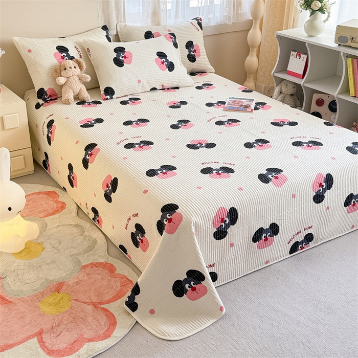 91家纺网 家纺一手货源 找家纺 妮可 2025新款热款花型印花全棉夹棉多功能床垫-床盖 粉点狗狗