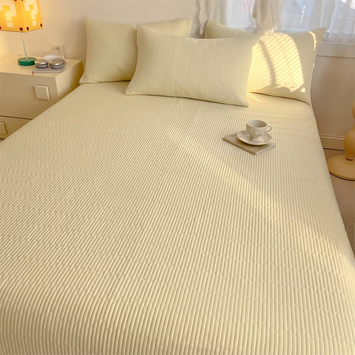 91家纺网 家纺一手货源 找家纺 妮可 2025新款热款花型印花全棉夹棉多功能床垫-床盖 奶白色