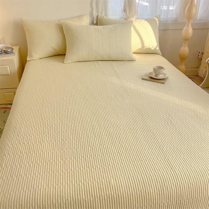 91家纺网 家纺一手货源 找家纺 妮可 2025新款热款花型印花全棉夹棉多功能床垫-床盖 奶白色