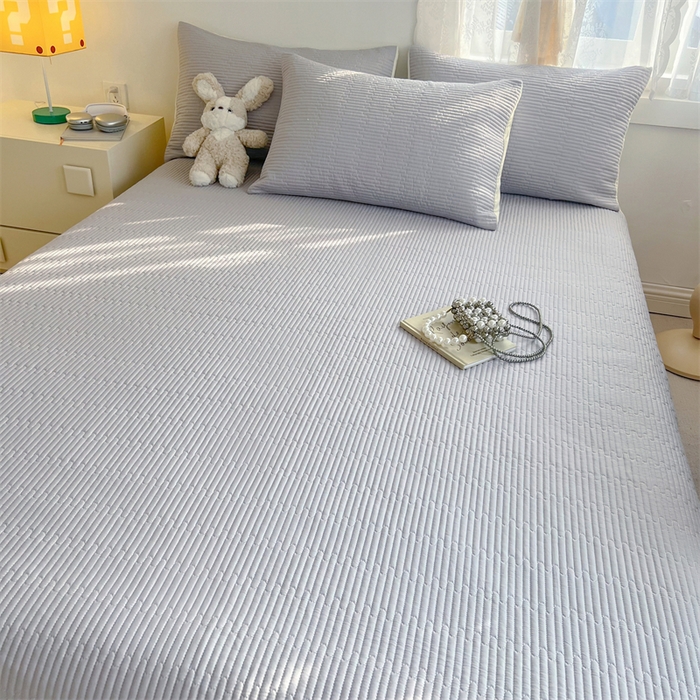 91家纺网 家纺一手货源 找家纺 妮可 2025新款热款花型印花全棉夹棉多功能床垫-床盖 绅士灰