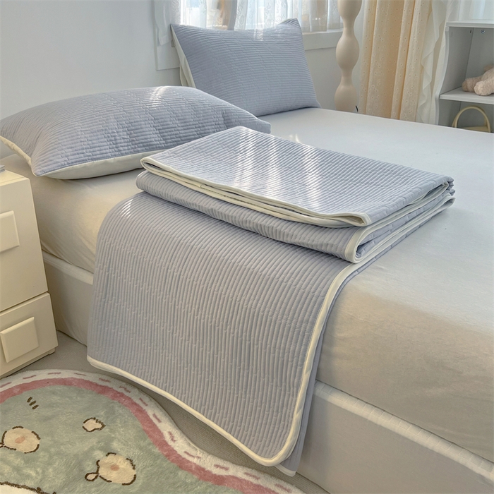 91家纺网 家纺一手货源 找家纺 妮可 2025新款热款花型印花全棉夹棉多功能床垫-床盖 绅士灰