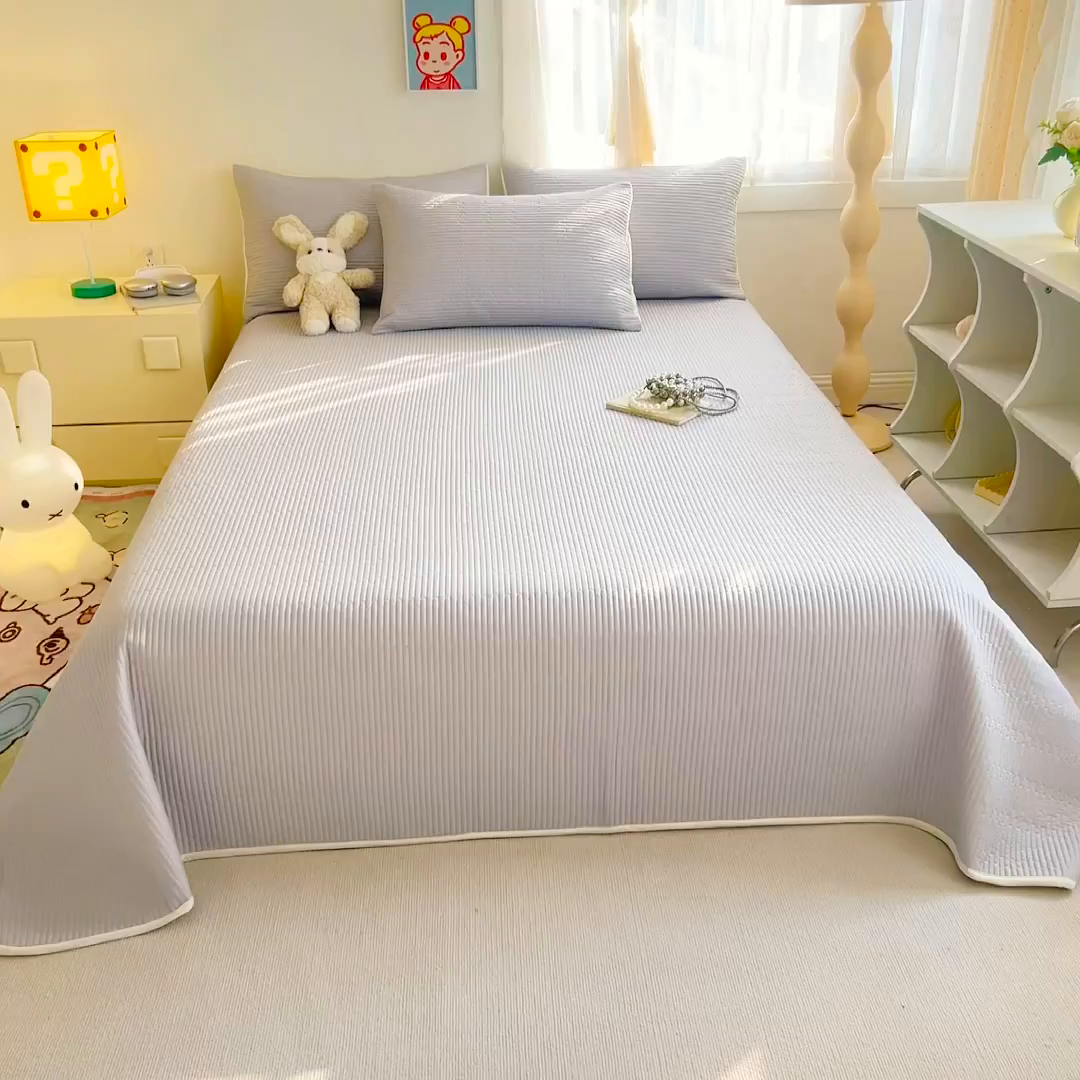 91家纺网 家纺一手货源 找家纺 妮可 2025新款热款花型印花全棉夹棉多功能床垫-床盖 绅士灰