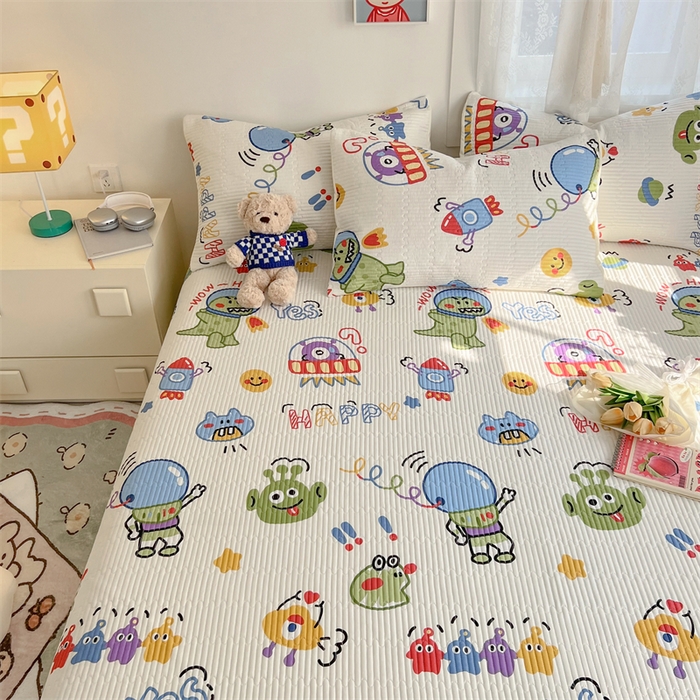 91家纺网 家纺一手货源 找家纺 妮可 2025新款热款花型印花全棉夹棉多功能床垫-床盖 玩具总动员