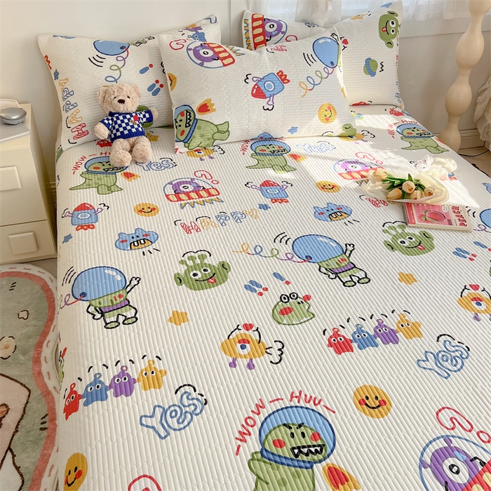 91家纺网 家纺一手货源 找家纺 妮可 2025新款热款花型印花全棉夹棉多功能床垫-床盖 玩具总动员