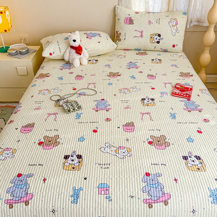 91家纺网 家纺一手货源 找家纺 妮可 2025新款热款花型印花全棉夹棉多功能床垫-床盖 爱乐之城