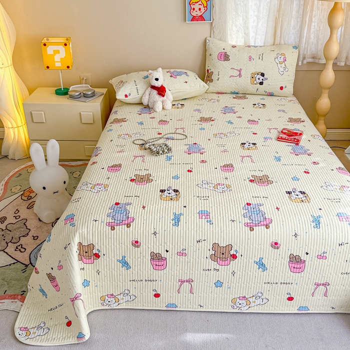 91家纺网 家纺一手货源 找家纺 妮可 2025新款热款花型印花全棉夹棉多功能床垫-床盖 爱乐之城