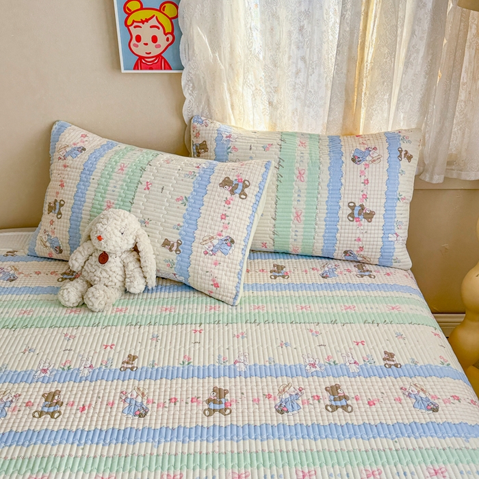 91家纺网 家纺一手货源 找家纺 妮可 2025新款热款花型印花全棉夹棉多功能床垫-床盖 爱丽丝