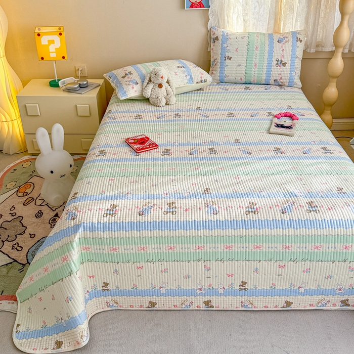 91家纺网 家纺一手货源 找家纺 妮可 2025新款热款花型印花全棉夹棉多功能床垫-床盖 爱丽丝