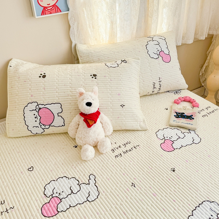 91家纺网 家纺一手货源 找家纺 妮可 2025新款热款花型印花全棉夹棉多功能床垫-床盖 爱心小狗