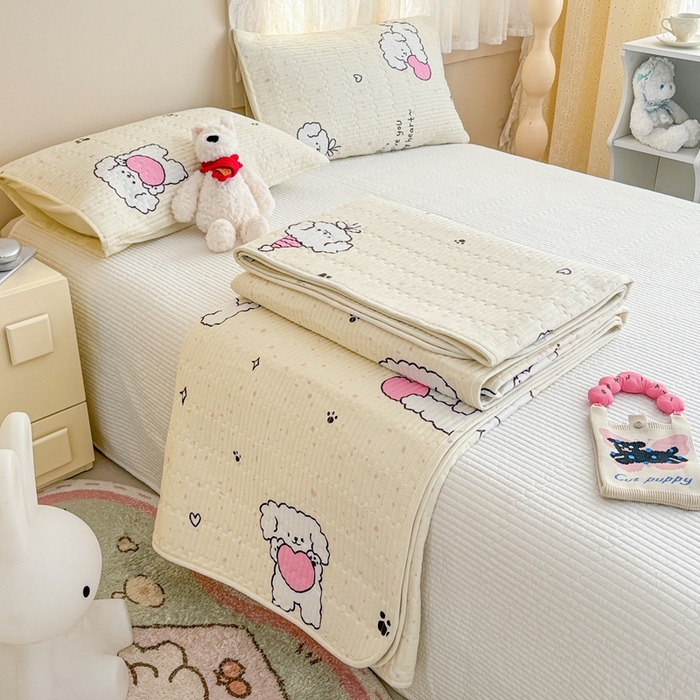 91家纺网 家纺一手货源 找家纺 妮可 2025新款热款花型印花全棉夹棉多功能床垫-床盖 爱心小狗