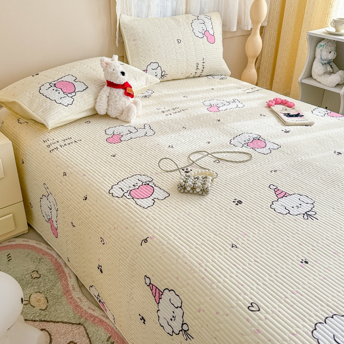 91家纺网 家纺一手货源 找家纺 妮可 2025新款热款花型印花全棉夹棉多功能床垫-床盖 爱心小狗