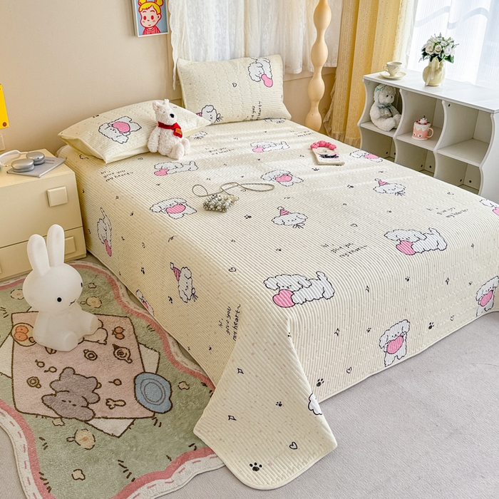 91家纺网 家纺一手货源 找家纺 妮可 2025新款热款花型印花全棉夹棉多功能床垫-床盖 爱心小狗