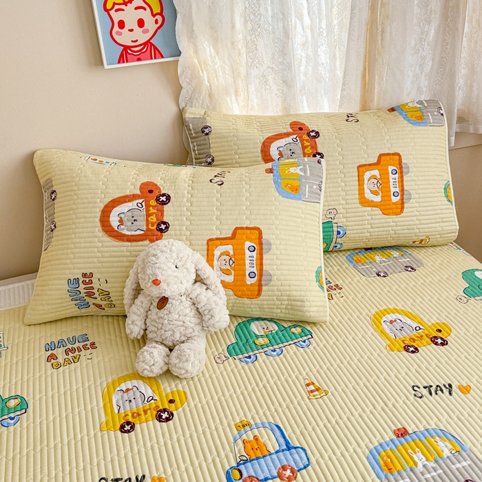 91家纺网 家纺一手货源 找家纺 妮可 2025新款热款花型印花全棉夹棉多功能床垫-床盖 嘟嘟派对