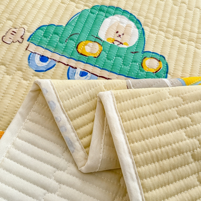 91家纺网 家纺一手货源 找家纺 妮可 2025新款热款花型印花全棉夹棉多功能床垫-床盖 嘟嘟派对