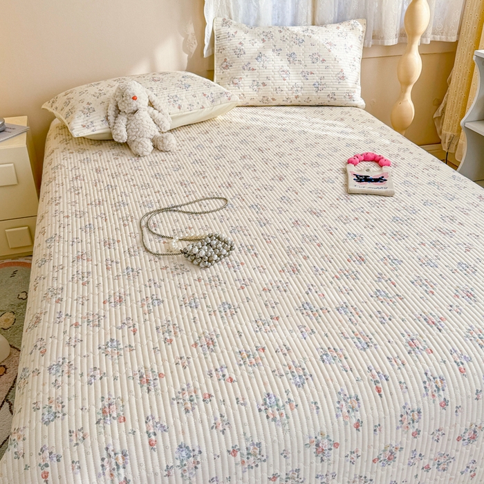 91家纺网 家纺一手货源 找家纺 妮可 2025新款热款花型印花全棉夹棉多功能床垫-床盖 繁花