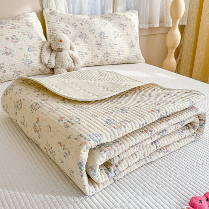 91家纺网 家纺一手货源 找家纺 妮可 2025新款热款花型印花全棉夹棉多功能床垫-床盖 繁花