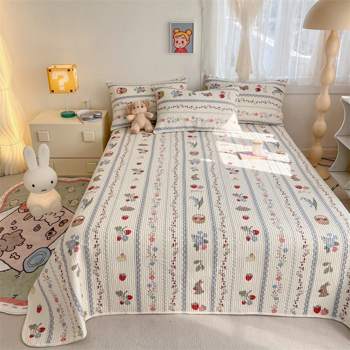 91家纺网 家纺一手货源 找家纺 妮可 2025新款热款花型印花全棉夹棉多功能床垫-床盖 花丛兔兔