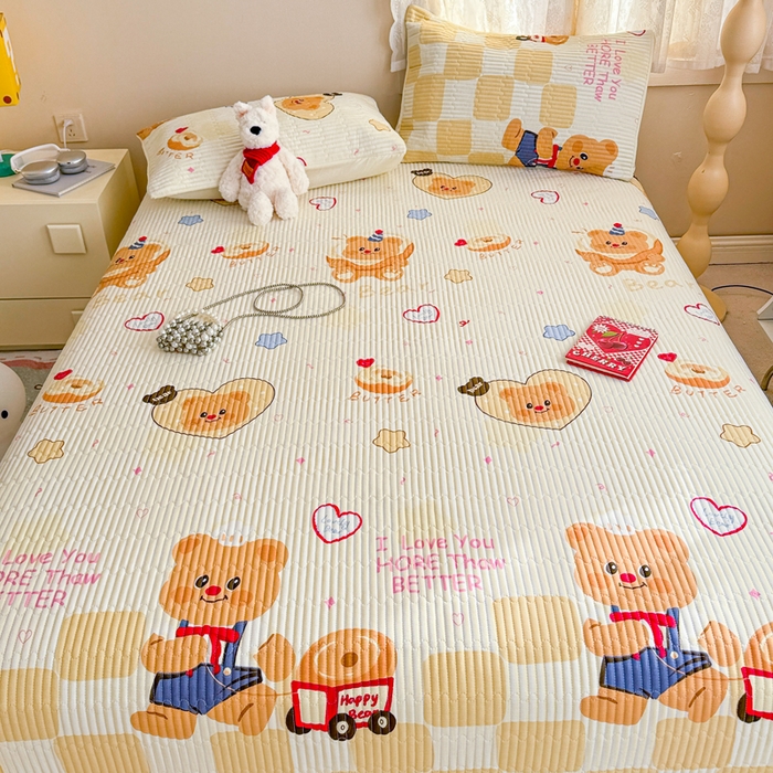 91家纺网 家纺一手货源 找家纺 妮可 2025新款热款花型印花全棉夹棉多功能床垫-床盖 黄油小熊