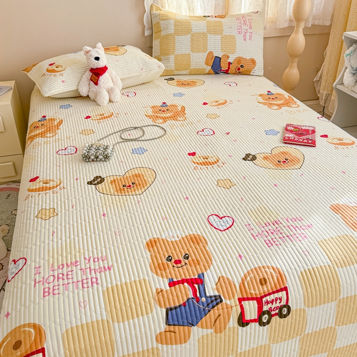 91家纺网 家纺一手货源 找家纺 妮可 2025新款热款花型印花全棉夹棉多功能床垫-床盖 黄油小熊