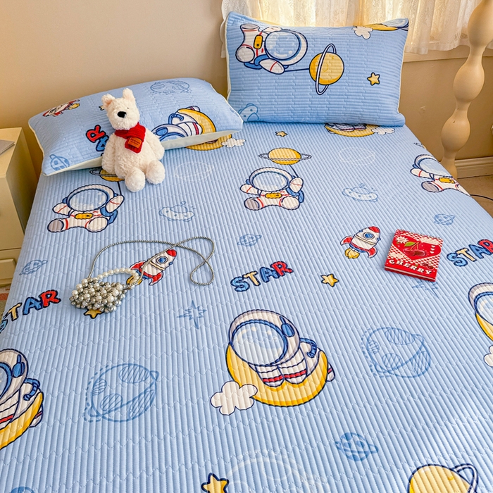 91家纺网 家纺一手货源 找家纺 妮可 2025新款热款花型印花全棉夹棉多功能床垫-床盖 快乐宇航员