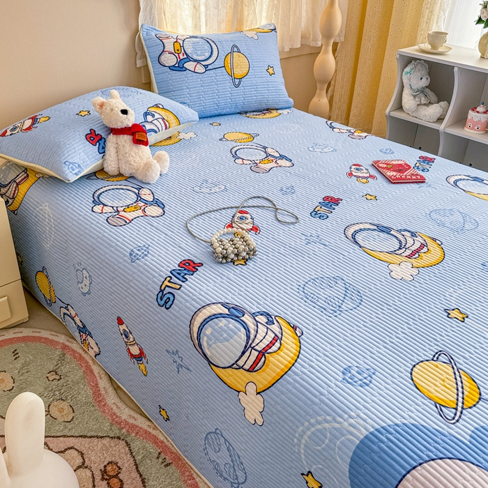 91家纺网 家纺一手货源 找家纺 妮可 2025新款热款花型印花全棉夹棉多功能床垫-床盖 快乐宇航员