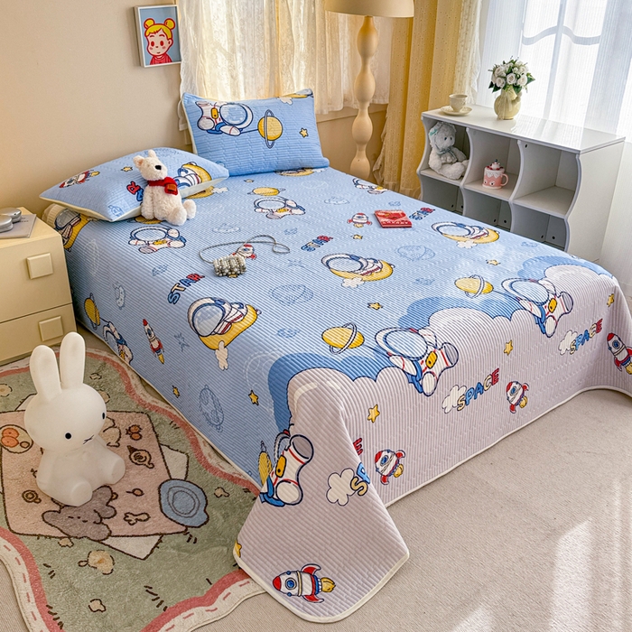 91家纺网 家纺一手货源 找家纺 妮可 2025新款热款花型印花全棉夹棉多功能床垫-床盖 快乐宇航员