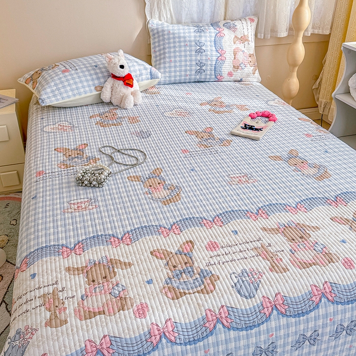 91家纺网 家纺一手货源 找家纺 妮可 2025新款热款花型印花全棉夹棉多功能床垫-床盖 莉雅兔