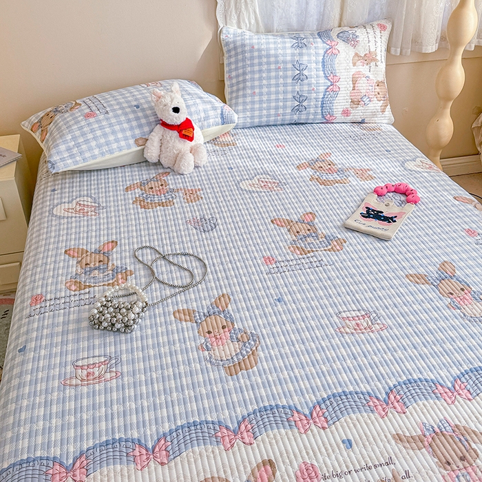 91家纺网 家纺一手货源 找家纺 妮可 2025新款热款花型印花全棉夹棉多功能床垫-床盖 莉雅兔