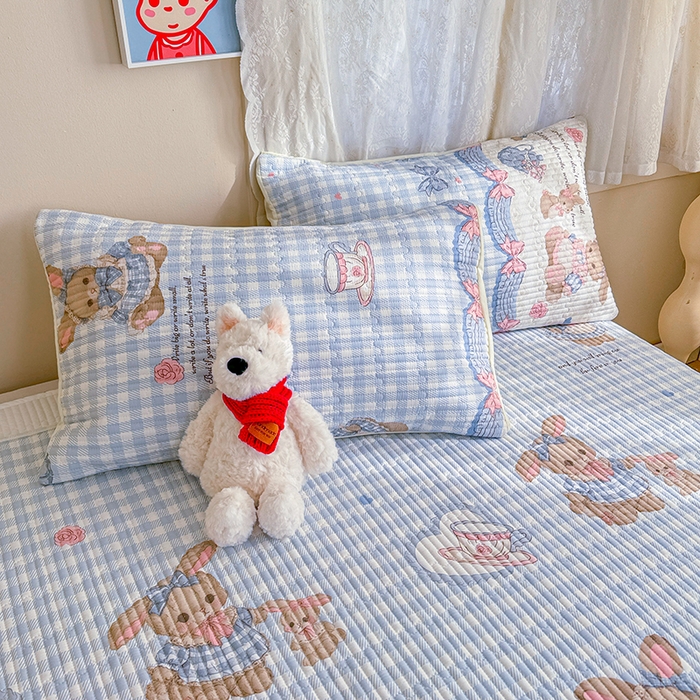 91家纺网 家纺一手货源 找家纺 妮可 2025新款热款花型印花全棉夹棉多功能床垫-床盖 莉雅兔