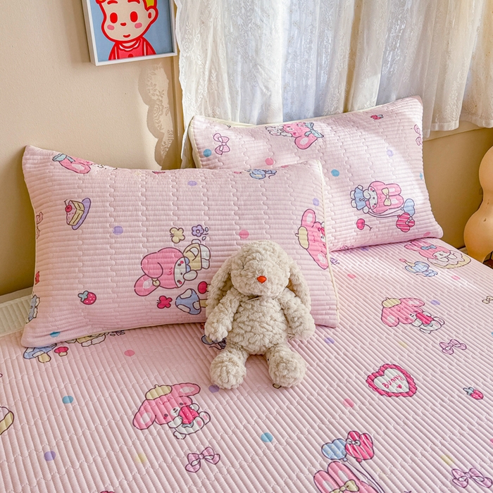 91家纺网 家纺一手货源 找家纺 妮可 2025新款热款花型印花全棉夹棉多功能床垫-床盖 棉花糖