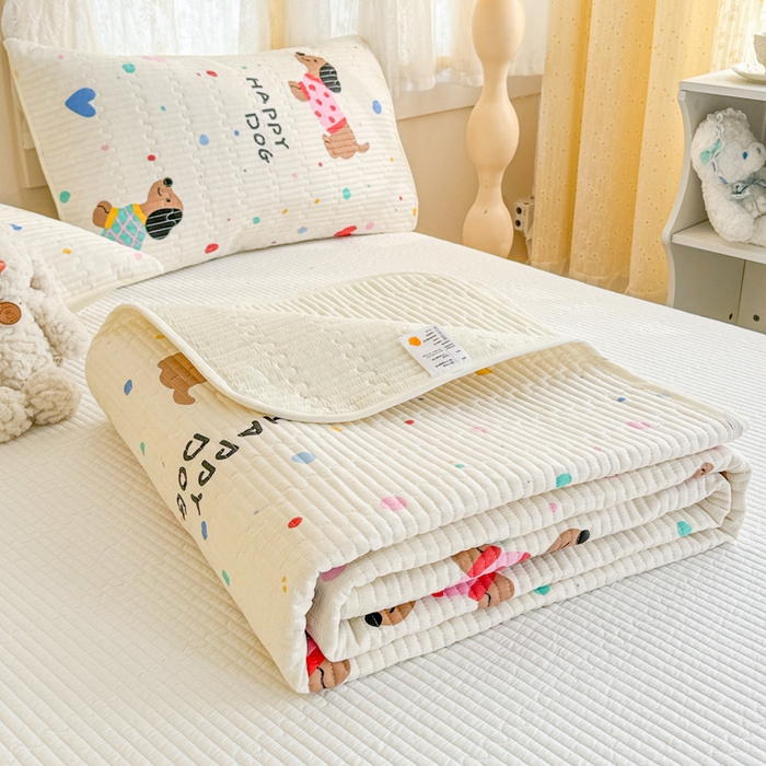 91家纺网 家纺一手货源 找家纺 妮可 2025新款热款花型印花全棉夹棉多功能床垫-床盖 甜心汪汪