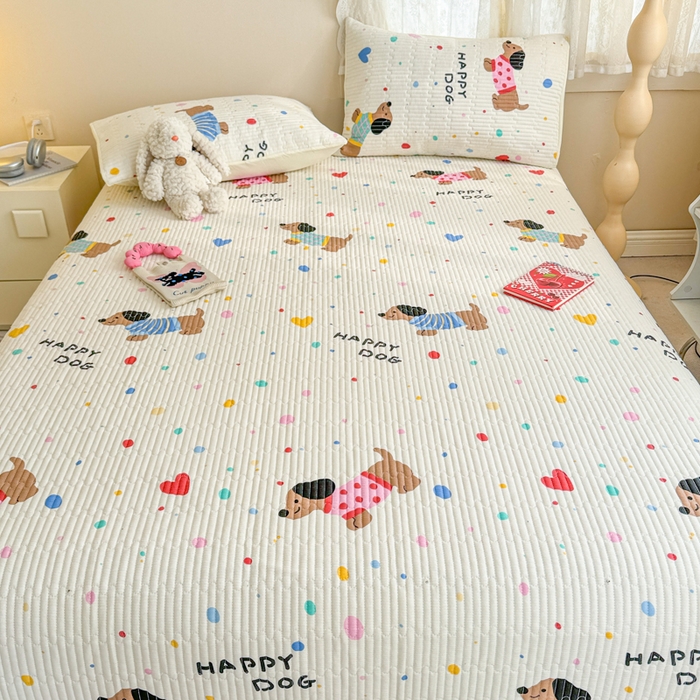 91家纺网 家纺一手货源 找家纺 妮可 2025新款热款花型印花全棉夹棉多功能床垫-床盖 甜心汪汪