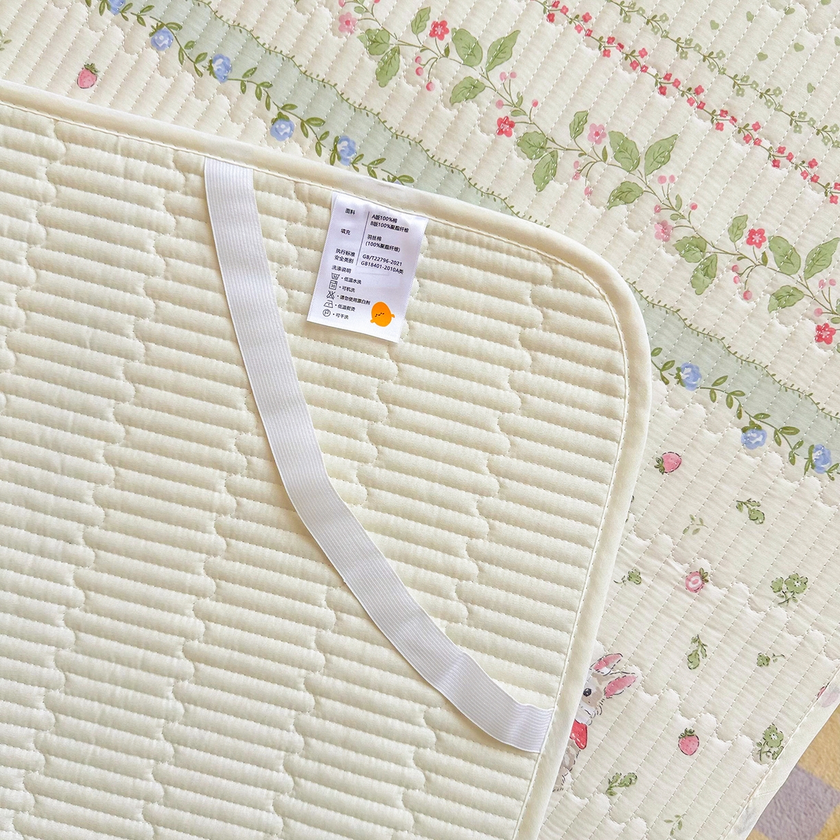 91家纺网 家纺一手货源 找家纺 （总）妮可 2025热款学生床全棉夹棉多功能床垫-床盖