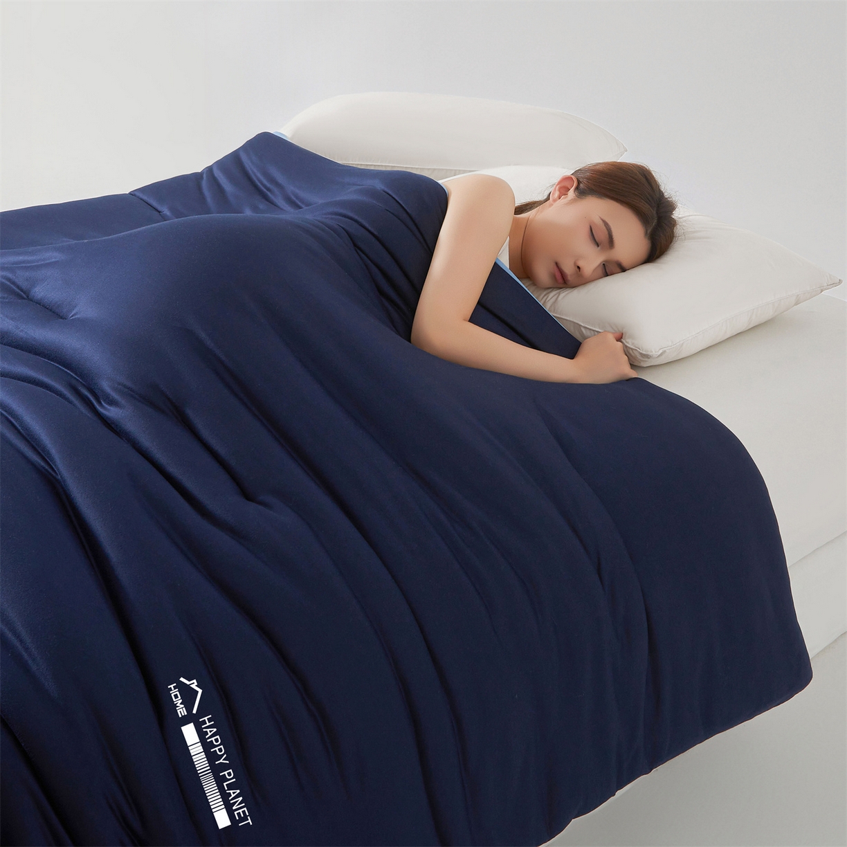 91家纺网 家纺一手货源 找家纺 阳光被业 2025亚朵同款A类针织棉大豆被春秋被四季被A类针织棉芯秋冬保暖被子 深睡蓝