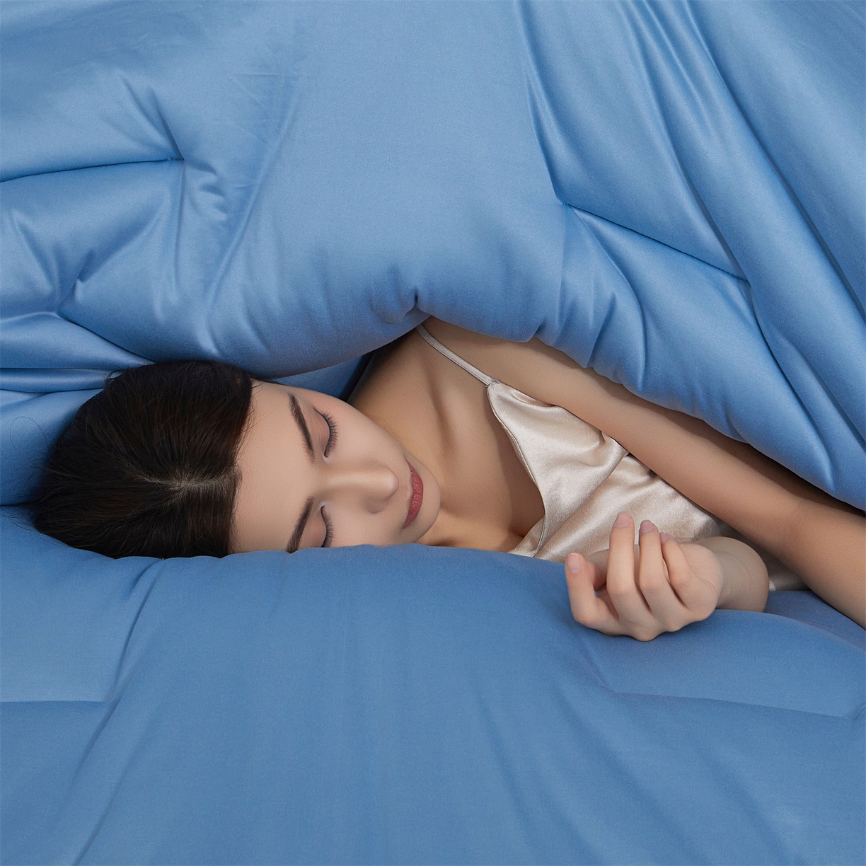 91家纺网 家纺一手货源 找家纺 阳光被业 2025亚朵同款A类针织棉大豆被春秋被四季被A类针织棉芯秋冬保暖被子 深睡蓝