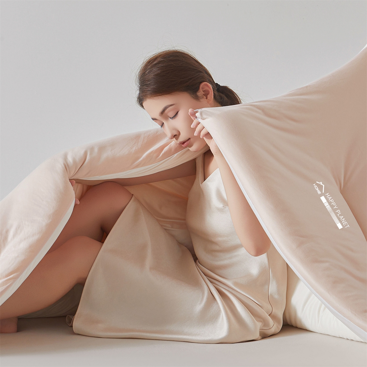 91家纺网 家纺一手货源 找家纺 （总）阳光被业 2025亚朵同款A类针织棉大豆被春秋被四季被A类针织棉芯秋冬保暖被子